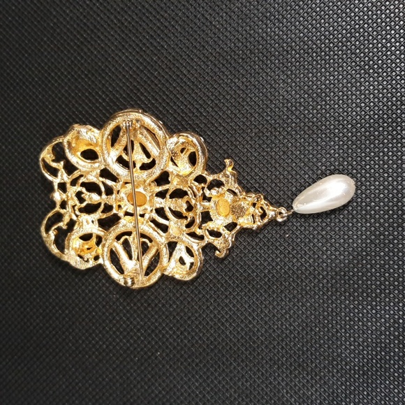 Gold & Blue Brooch with Hanging Faux Pearl - Picture 3 of 3